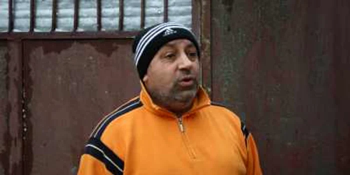 Sandu Vasile, traficant de ţigări, povesteşte cum s-a derulat jaful Foto: Corina Tătaru