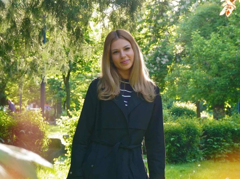 O liceană cu rezultate de excepție, selectată din câteva mii de elevi la universitățile de top Harvard și Oxford