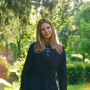 melinda lazarin doua universitati jpg