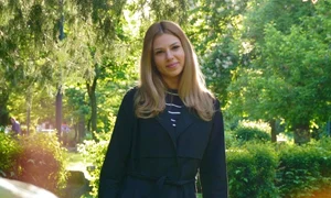 melinda lazarin doua universitati jpg