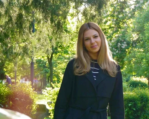 melinda lazarin doua universitati jpg