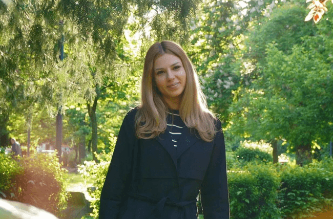 O liceană cu rezultate de excepție, selectată din câteva mii de elevi la universitățile de top Harvard și Oxford
