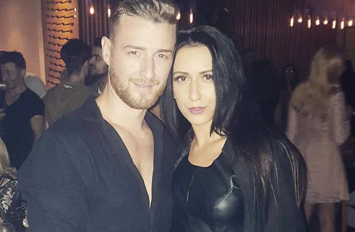 
    Mihai Chiţu şi Andra Petcu îşi petrec mai tot timpul împreună şi sunt o prezenţă cunoscută prin cluburile din Capitală FOTO: Arhiva personală  