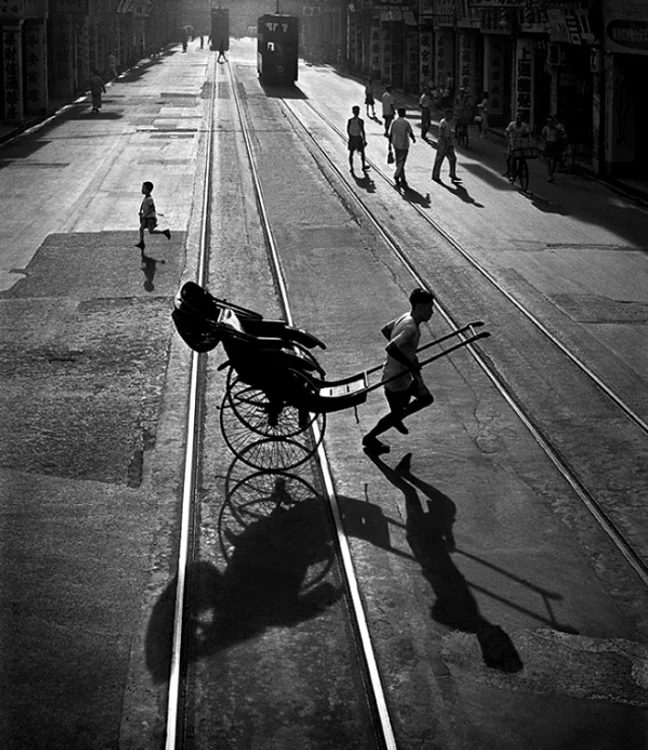 Fan Ho a surprins imagini inedite cu orașul Hong Kong din anii '50
