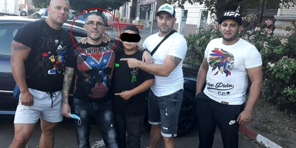 Costel Corduneanu s-a pozat după eliberare cu toţi prietenii lui FOTO Facebook Costel Corduneanu