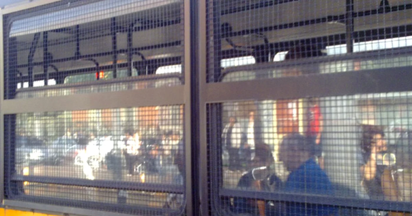 Milano: autobuzul-puşcărie pentru imigranţii clandestini