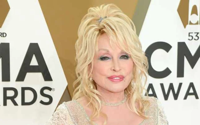 Dolly Parton vrea să apară pe coperta revistei Playboy la 75 de ani FOTO Guliver/Getty Images