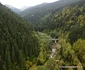 Cascada Lolaia si Valea Nucșoarei - Pietrele din Retezat.  Foto Daniel Guță  ADEVĂRUL (42) JPG