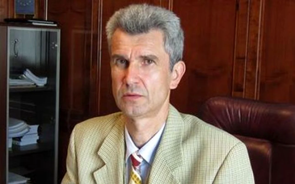 
    Adrian Bordea  