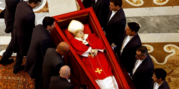 sicriu papa gettyimages jpg