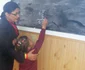 Prichindeii nu pot să scrie la tablă