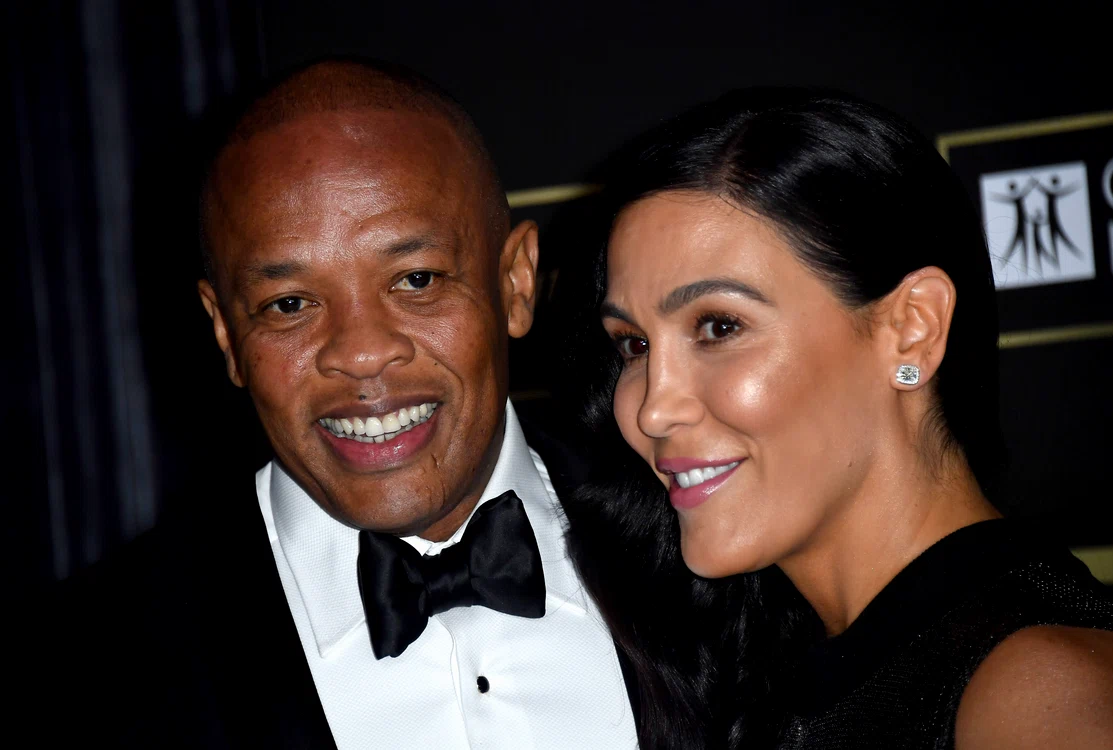 
    Dr. Dre și Nicole Young, alături de fiica lor, Trulyfoto: Getty Images  