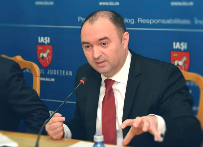 Cristian Adomniţei, în vârstă de 40 de ani, este preşedinte al Consiliului Judeţean Iaşi din noiembrie 2012foto: icc.ro