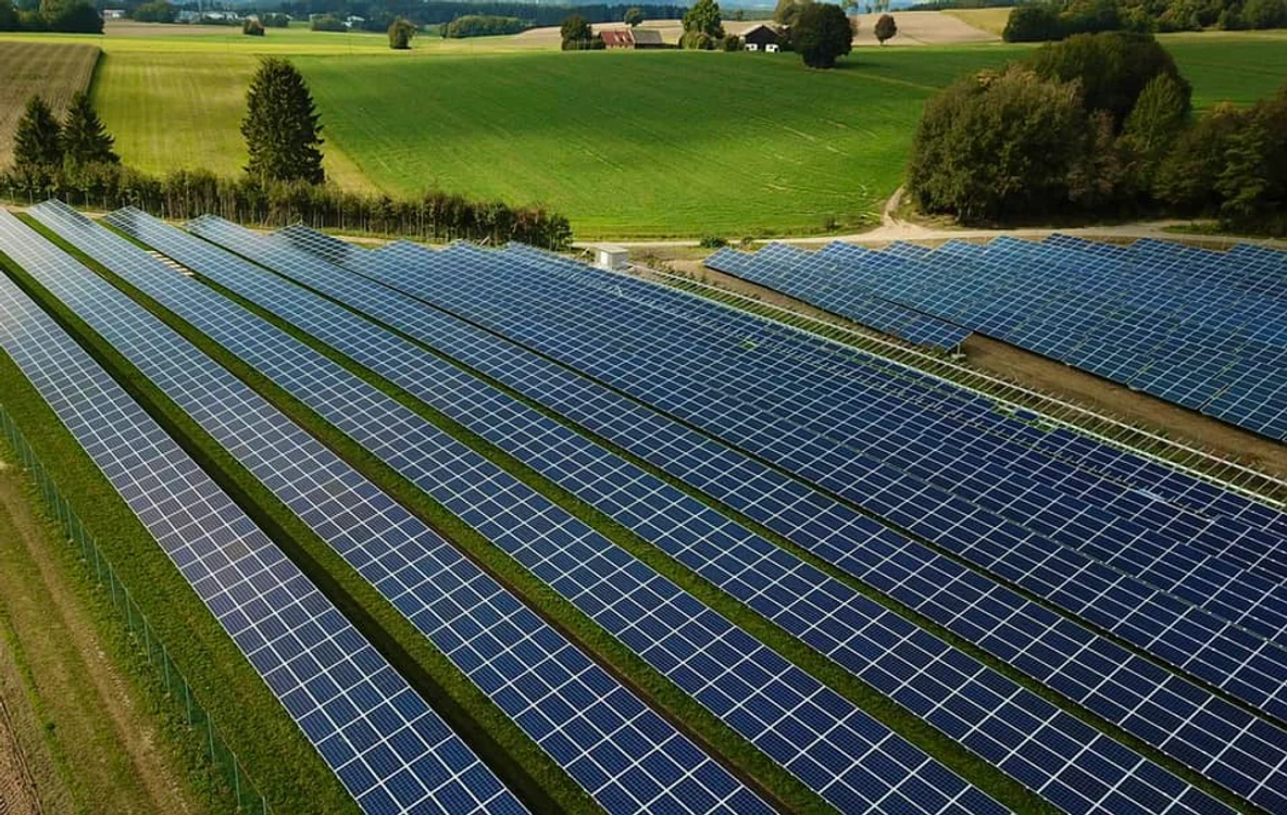 Hoții au furat cablurile din parcurile fotovoltaice FOTO Arhivă