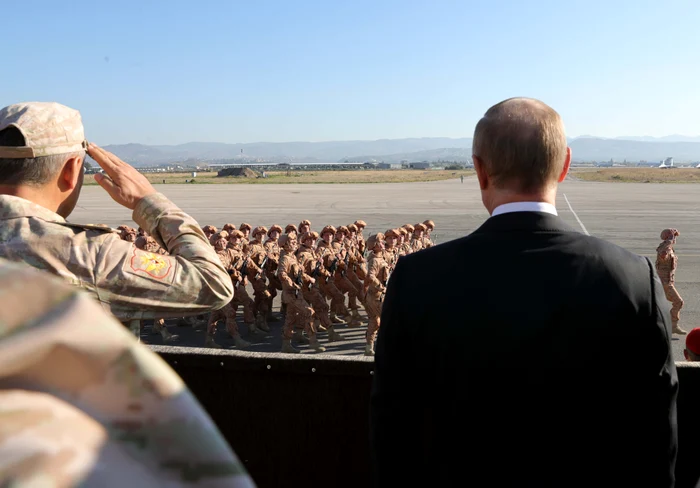 Vladimir Putin în vizita la baza siriană Khmeimim în 2017 MICHAEL KLIMENTYEV / SPUTNIK / K