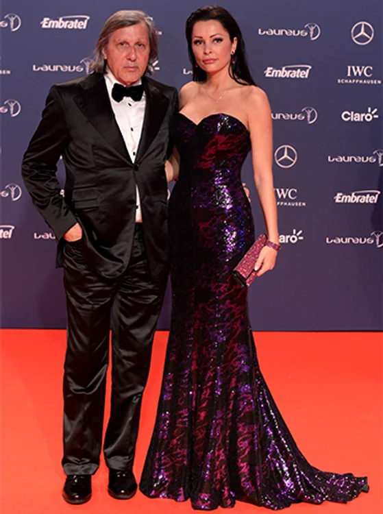 În această rochie superbă s-a îmbrăcat la premiile Laureus, în 2013, la Rio de Janeiro, când şi-a făcut apariţia la braţul lui Ilie Năstase, soţul ei de atunci