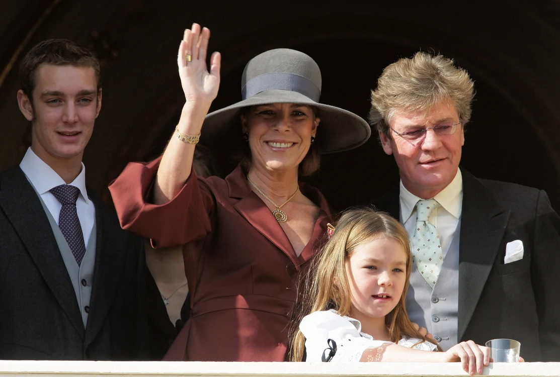Pe vremea în care forma cu Prinţesa Caroline o familie fericită. FOTO: Getty Images