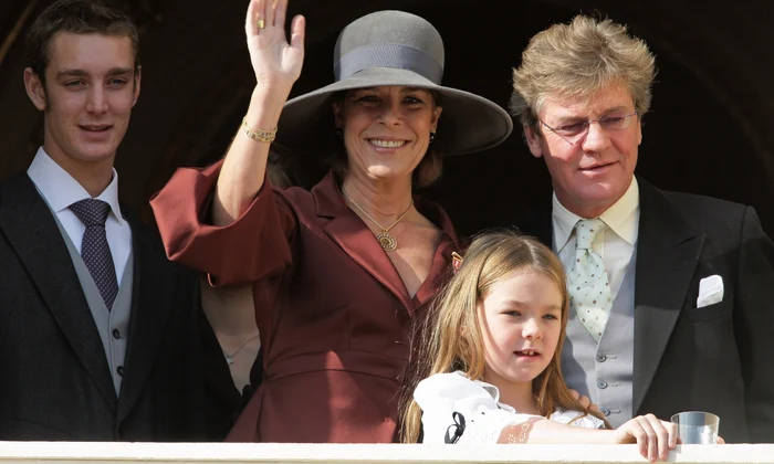Printul Ernst August de Hanovra si Printesa Caroline de Monaco la balconul Palatului Princiar din Monaco   GettyImages 77978912 jpg
