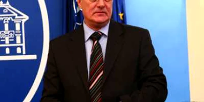 Craiova: Filişenii, aşteptaţi să-şi spună păsul la prefect