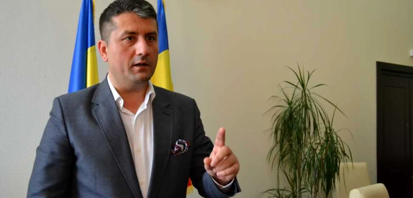 Decebal Făgădău