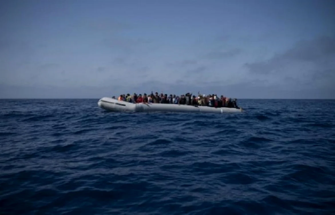 migranti salupa mare