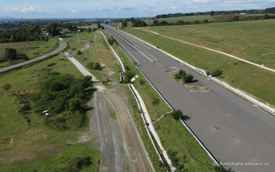 Autostrada Lugoj - Deva: Construcția tunelurilor a intrat în linie dreaptă