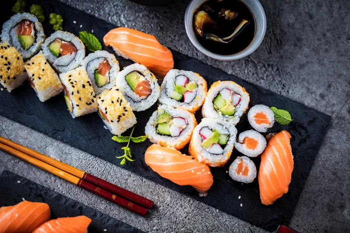 Există câteva reguli de care trebuie să ții cont când mănânci sushi FOTO Shutterstock