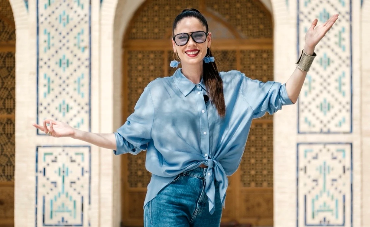 Irina Fodor, prezentatoarea Asia E press