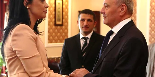 Nicolae Timofti, președintele Republicii Moldova şi Andreea Marin Bănică