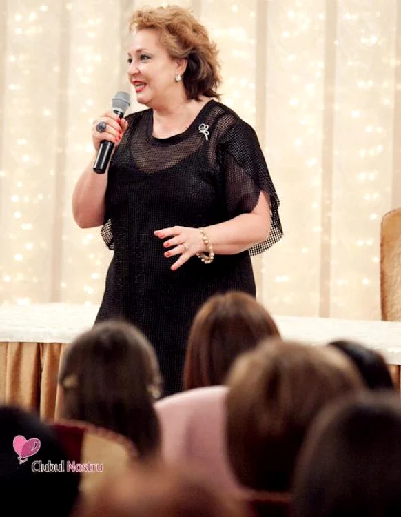 
    Mihaela Tatu: "Sunt într-o perioadă a vieţii mele în care vreau să dăruiesc"  