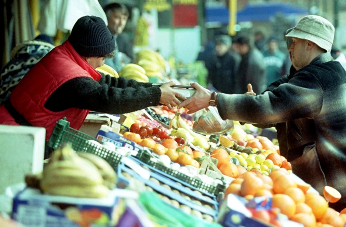 Majoritatea legumelor care se vând la tarabă sunt aduse din import