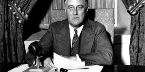 Franklin Delano Roosevelt, al 32-lea preşedinte al Americii