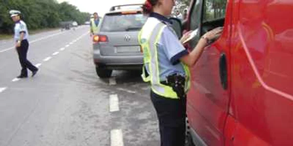 Bacau: Şoferii băcăuani închid ochii la reguli în weekend