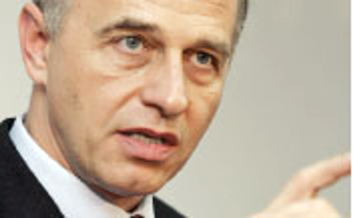 Cine îl susţine  pe Mircea Geoană 