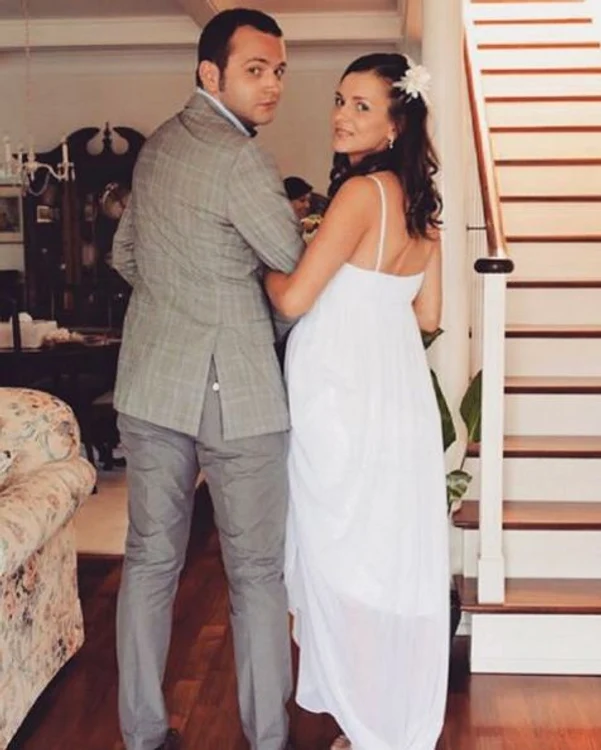 Mihai Morar (34 de ani) și sora lui mai mică, Andreea