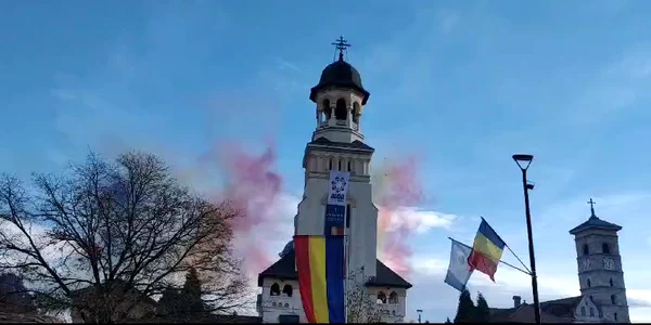 artificii colorate la alba iulia mp4 thumbnail png