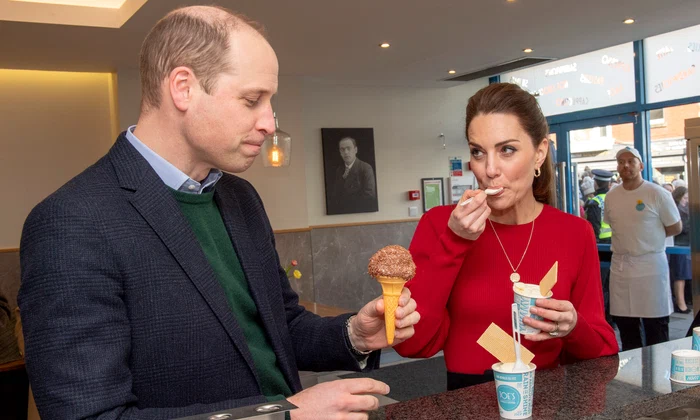 Prințul Willliam și Kate Middleton gustă o înghețată  foto   GettyImages jpg
