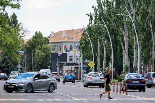 Steaguri rusești în Melitopol FOTO Profimedia