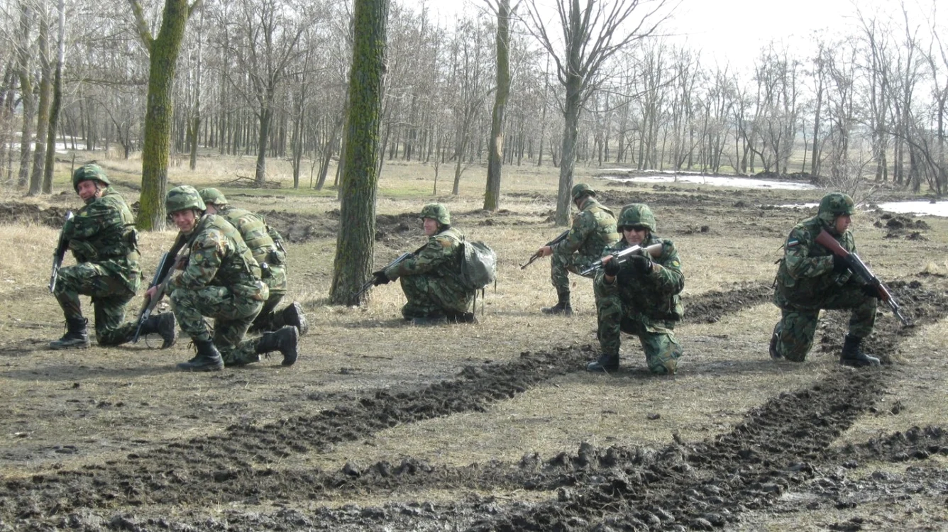 Militarii s-au antrenat în condiţii similare cu cele de pe un câmp de luptă FOTO Valentin Trufaşu