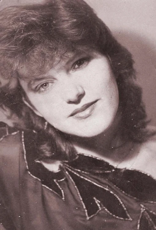 1985. Angela a fost  una dintre cele mai  frumoase soliste