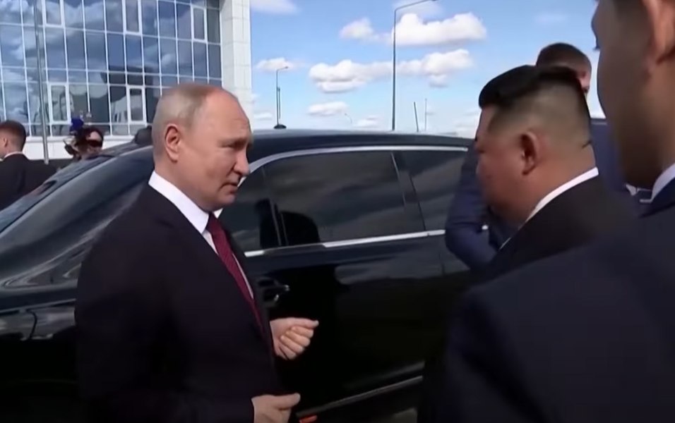 Ce au vrut să transmită Vladimir Putin și Kim Jong-un prin plimbarea cu limuzina. O nouă axă a statelor paria se conturează