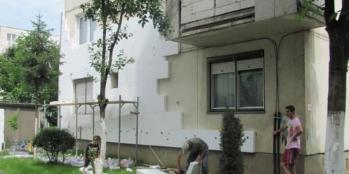 Patru blocuri din oraş vor fi reabilitate termic în perioada următoare foto arhivă