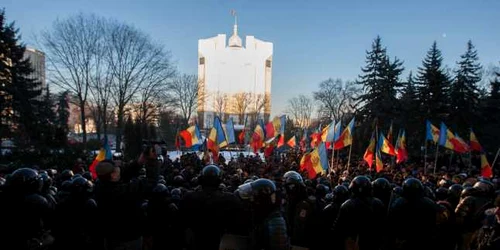 Protest parlament Chisinau la investirea guvernului FOTO Alexandru Tarlev