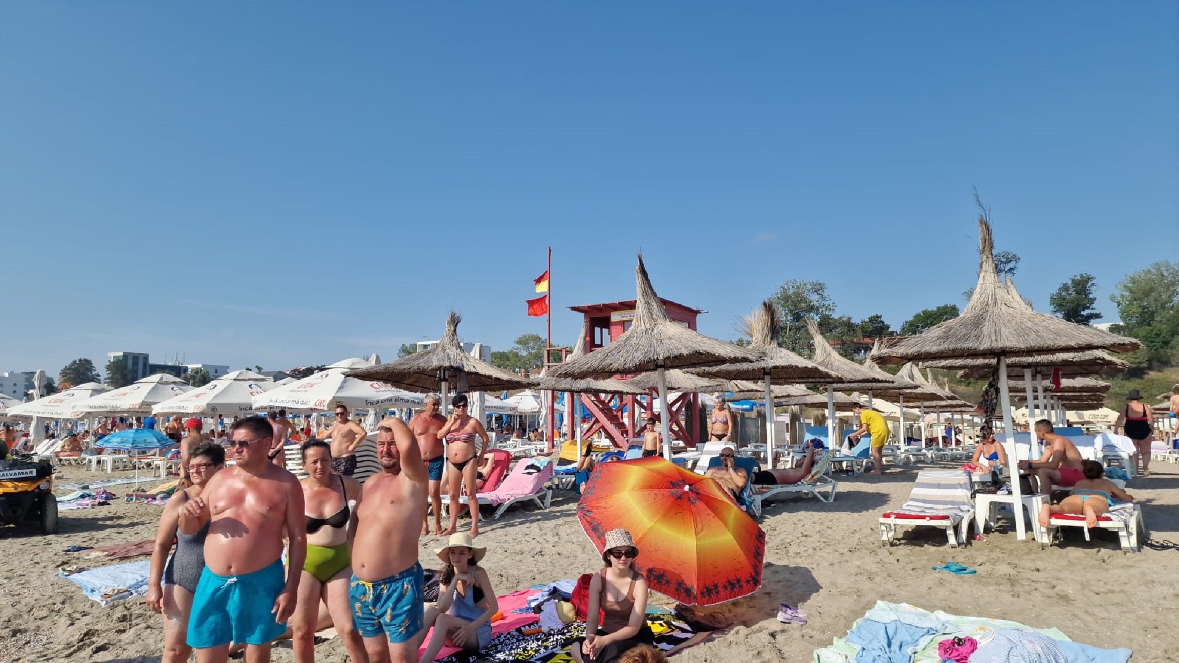 Val de căldură la mare: turiștii se confruntă cu caniculă. Primăria Constanta ia măsuri. Val de căldură la mare: turiștii se confruntă cu caniculă. Primăria Constanta ia măsuri.