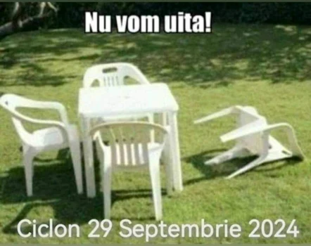 Glume despre ciclon apărute pe internet