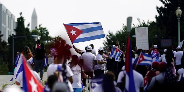 Cubanezi din SUA cer Casei Albe sa intervina in tara lor de origine pentru a pune capat regimului comunist FOTO EPA-EFE