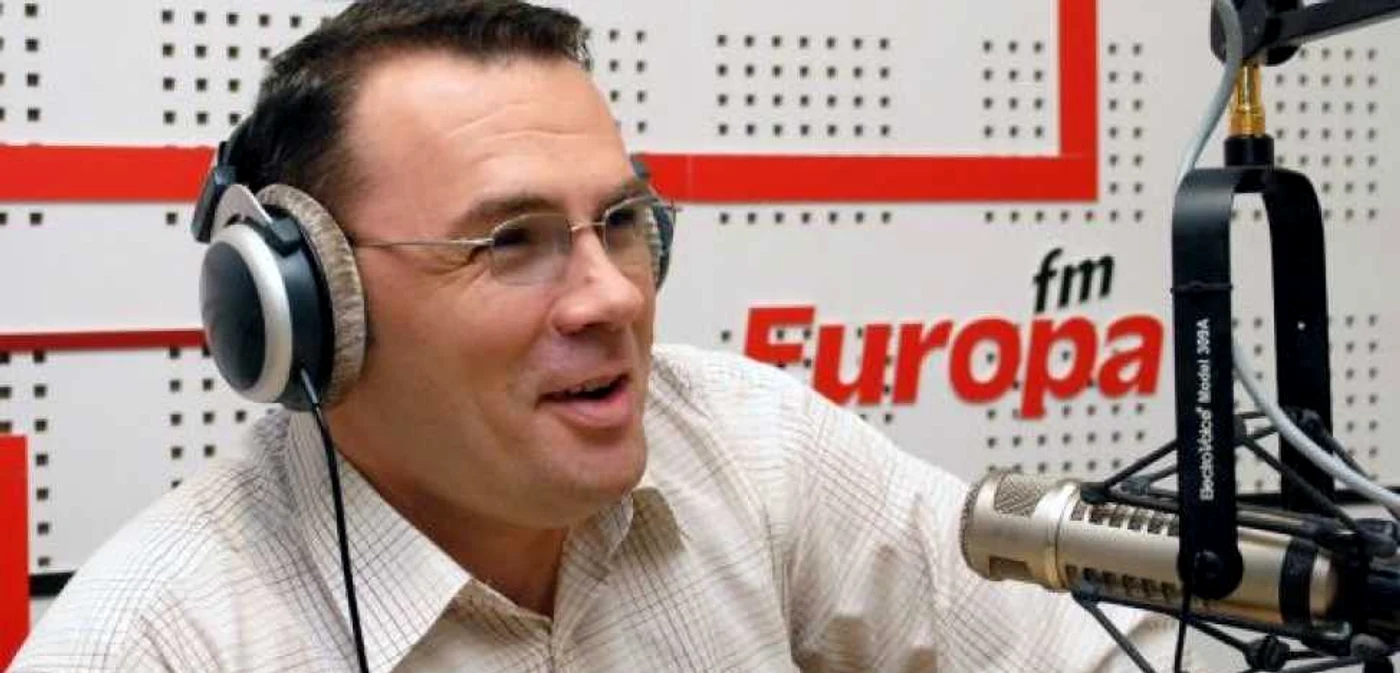 Moise Guran realizează emisiunea de la Europa FM de peste cinci ani