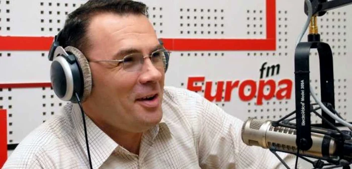 Moise Guran realizează emisiunea de la Europa FM de peste cinci ani