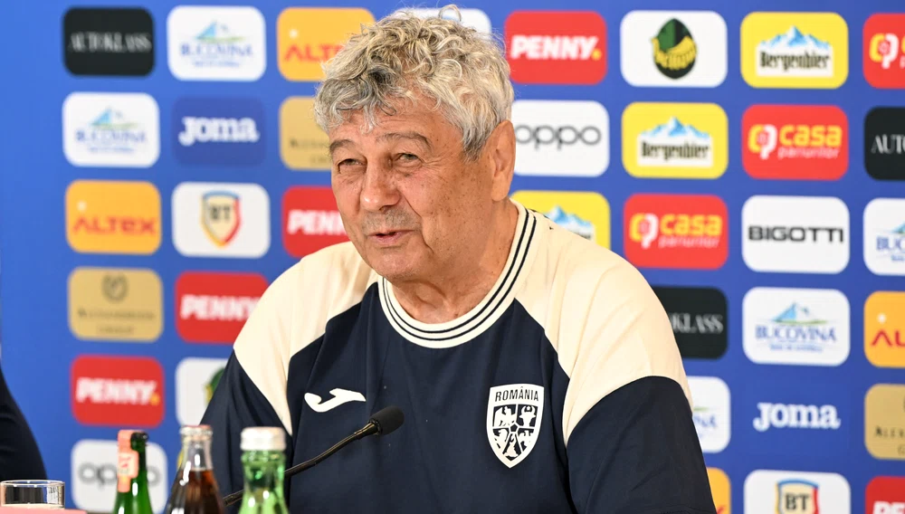 Mircea Lucescu promite că va sta până la finalul calificărilor. Foto Sportpictures 