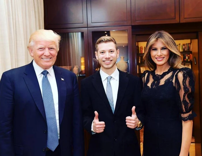 Fiul lui Benjamnin Netanyahu, Yair, alături de preşedintele american Donald Trump şi soţia sa Melania FOTO Facebook Yair Netanyahu